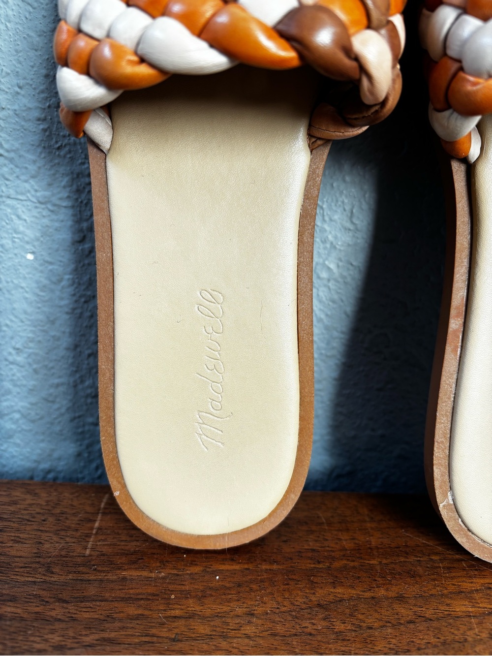 Madewell Tan & Orange Slide Sandals 7 - Picture 10 of 11